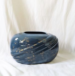 80S/90S SCALLOPED DECO VASE